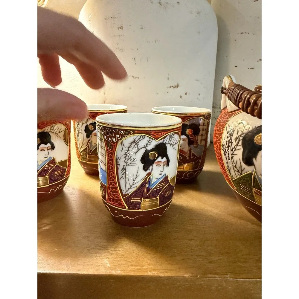 Kutani Handpainted Japan‎ Teapot and 6 Cups Geisha Scene